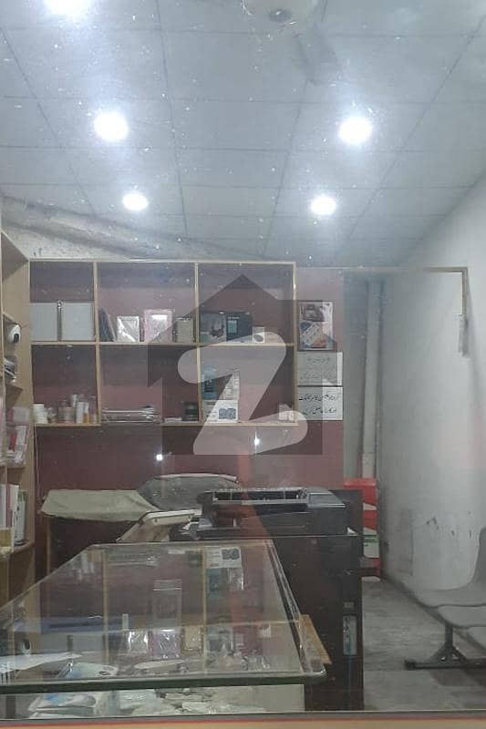 حاجی چوک راولپنڈی میں 1 کمرے کا 1 مرلہ دکان 12 لاکھ میں برائے فروخت۔