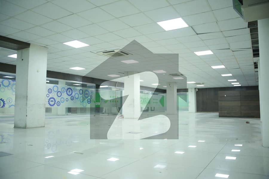 Gulberg Commercial Building Available For Rent
