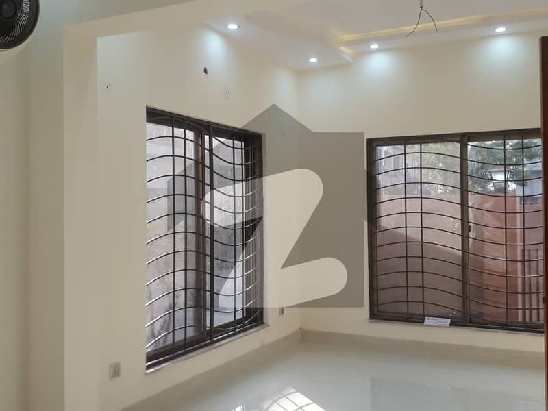 10 Marla House Ideally Situated In EME Society - Block G