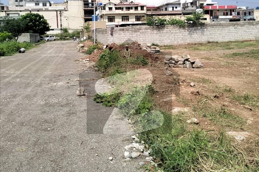 5 Marla Residential Plot In Defence Road Is Available