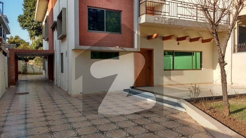 Fully Independent House For Rent In Executive Area G-6 Back To Embassy Road