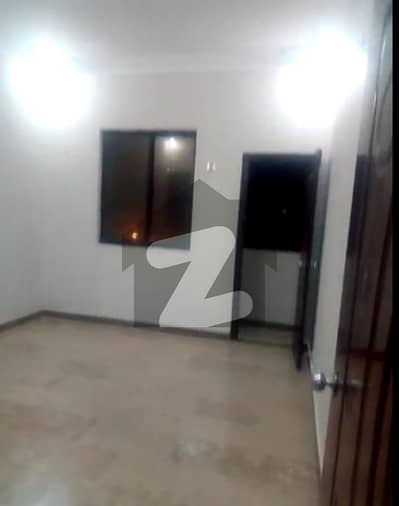 پی ای سی ایچ ایس بلاک 2 پی ای سی ایچ ایس جمشید ٹاؤن کراچی میں 2 کمروں کا 5 مرلہ بالائی پورشن 2.25 کروڑ میں برائے فروخت۔