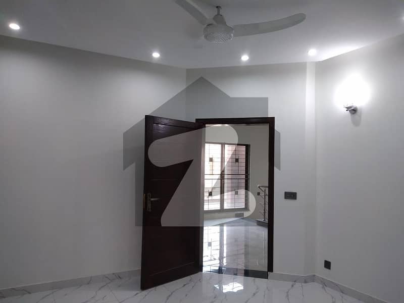 In Paragon City Imperial Block House For sale Sized 1 Kanal Paragon