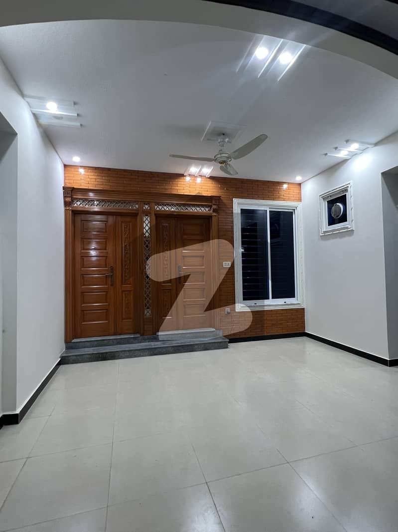 10 Marla Luxury House For Sale In G-13 Islamabad