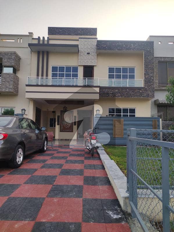 8 Marla (30x60) Brand New House For Sale On Main Double Road G-13 Islamabad
