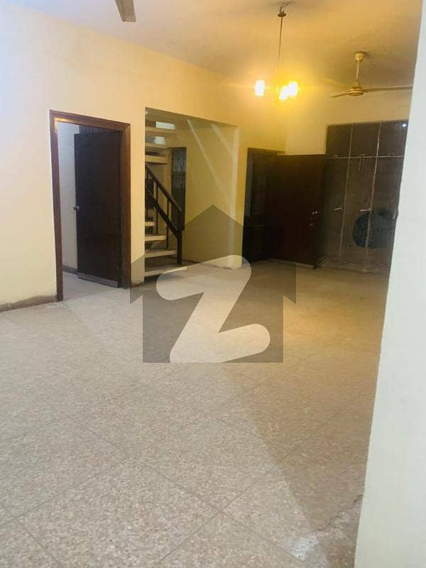 1Kanal lower portion available for rent in model town ext