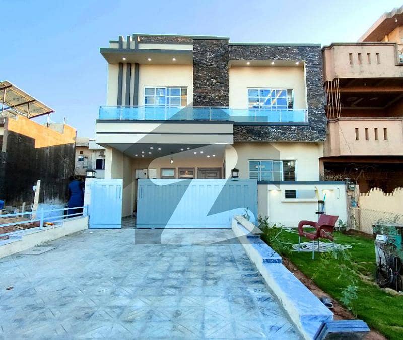 10 Marla Slightly Used House For Sale In G-13 Islamabad Main Double Road