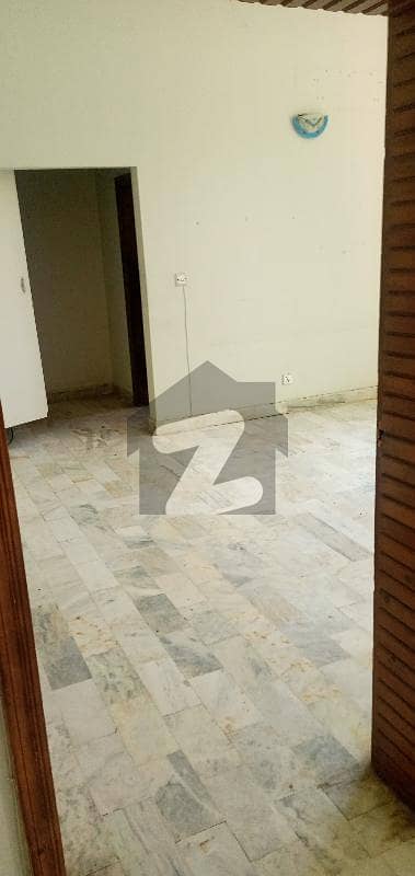 F11  1 Bed Studio Apartment For Sale