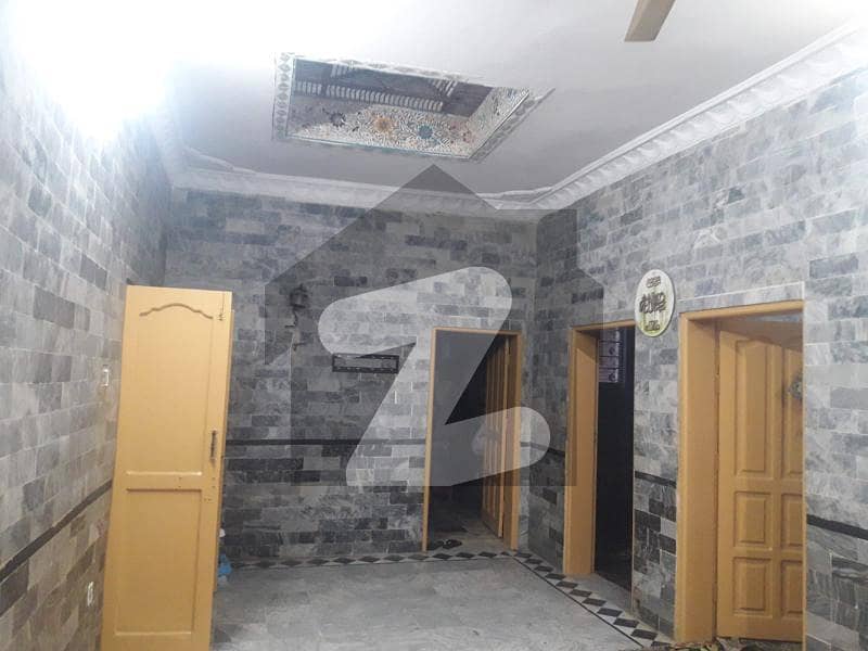 ورسک روڈ پشاور میں 9 کمروں کا 5 مرلہ مکان 2 کروڑ میں برائے فروخت۔