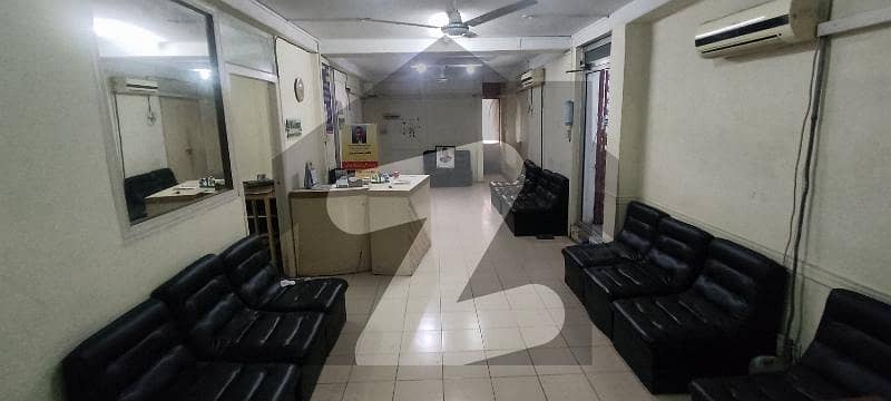 Office Of 850 Square Feet For Rent In Blue Area - Block J