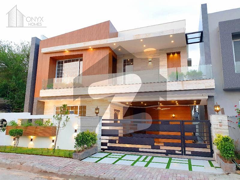 Spacious 15 Marla Designer House With An Amazing Interior And A Beautiful Lawn