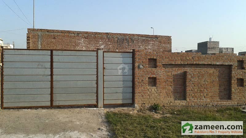 7 Marla Corner House For sale in Eden Garden Executive block Faisalabad. 