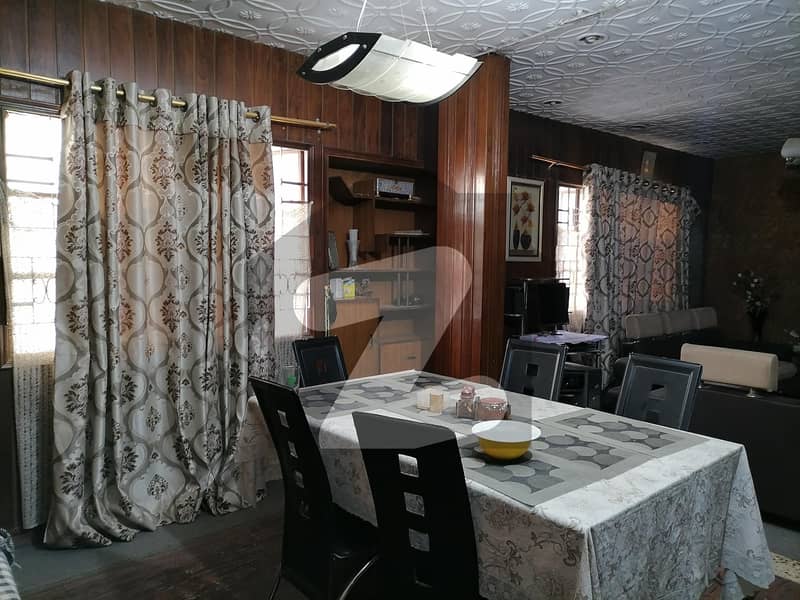 950 Square Feet Flat In Central North Nazimabad - Block N For sale