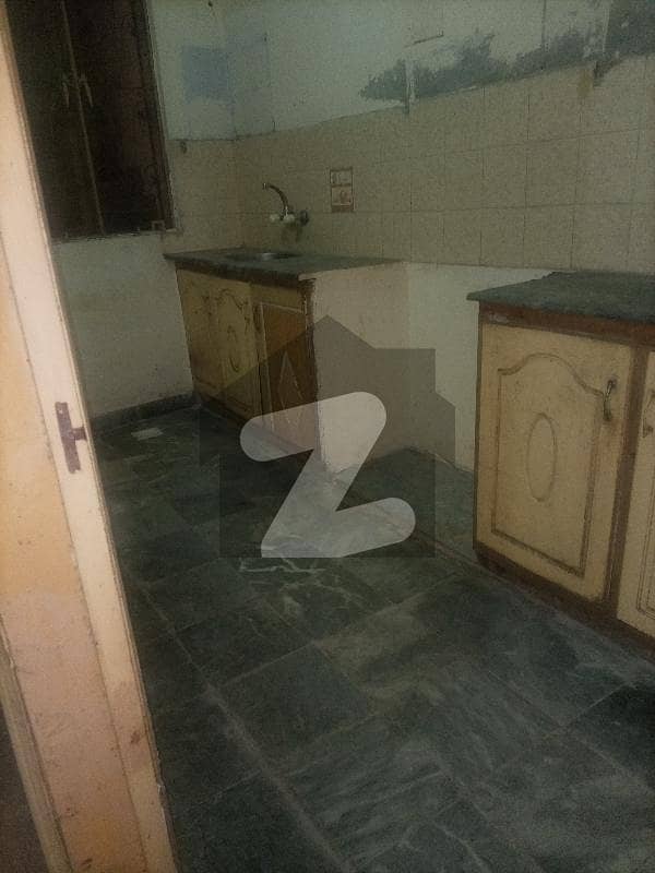 1 Bed Tv Kitchen Portion For Rent