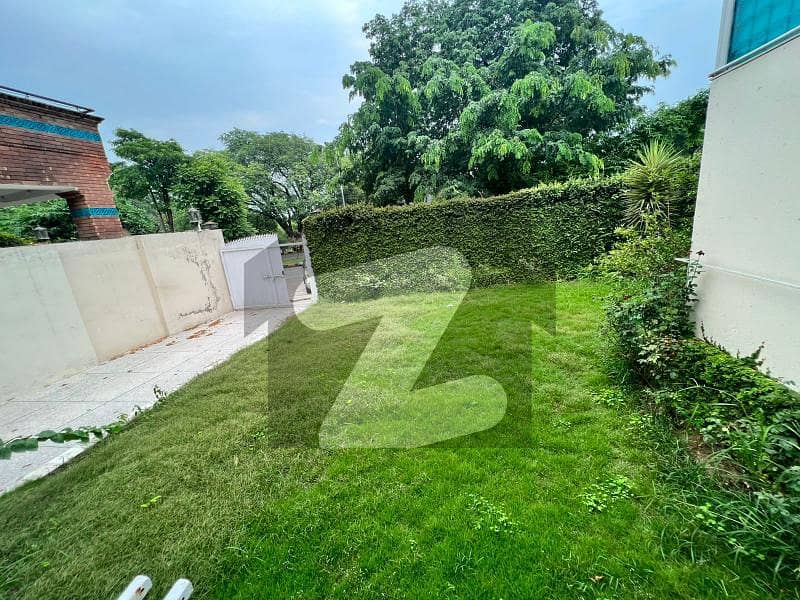 F8 Corner House For Sale F8, Islamabad ID40929320