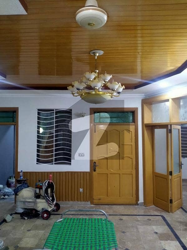 پولیس فاؤنڈیشن ہاؤسنگ سکیم راولپنڈی میں 5 کمروں کا 10 مرلہ مکان 2.7 کروڑ میں برائے فروخت۔