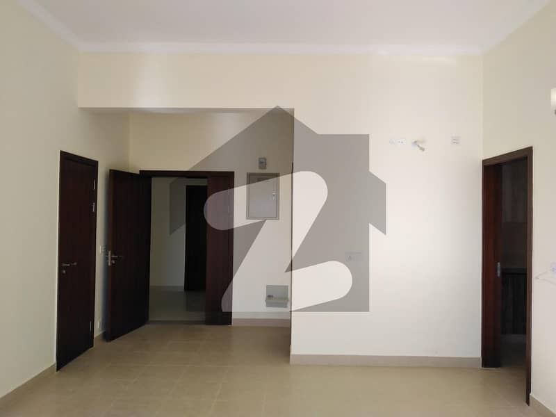 Flat Sized 1700 Square Feet Available In Sharfabad