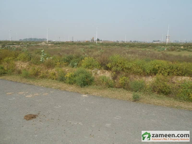Beautiful Location Plot For Sale In Dha Phase 6 - Block D