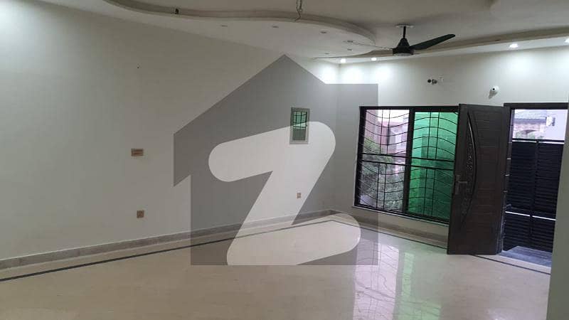 VIP Location 1 Kanal Upper Portion Available For Rent In Abdalians Cooperative Housing Society