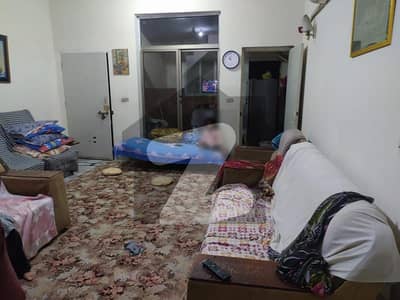 خیابان کالونی 2 فیصل آباد میں 3 کمروں کا 4 مرلہ مکان 36 ہزار میں کرایہ پر دستیاب ہے۔