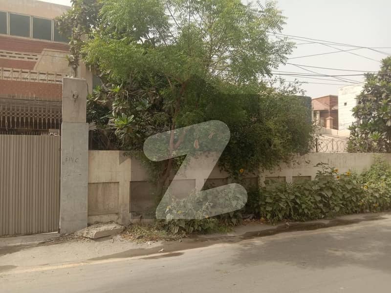 Stunning And Affordable Upper Portion Available For Rent In Khayaban Colony
