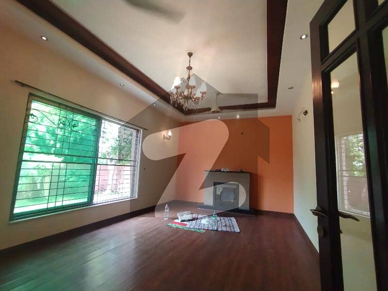 One Kanal Beautiful Upper Portion For Rent In Dha