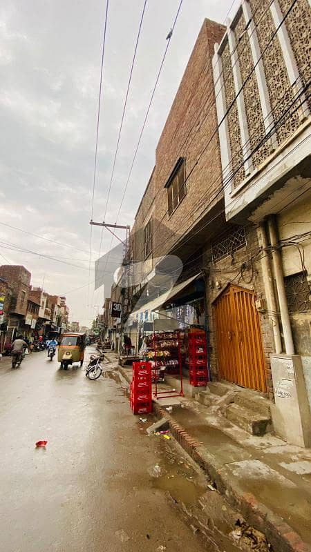 محلہ کوٹلہ تولے خان ملتان میں 6 کمروں کا 5 مرلہ مکان 1.55 کروڑ میں برائے فروخت۔