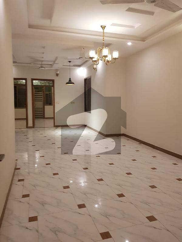 200 Square Yards First Floor Portion On 100 Feet Road For Sale In Jauhar