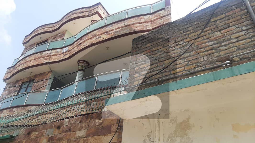 خلابت ٹاؤنشپ ہری پور میں 4 کمروں کا 10 مرلہ مکان 2 کروڑ میں برائے فروخت۔
