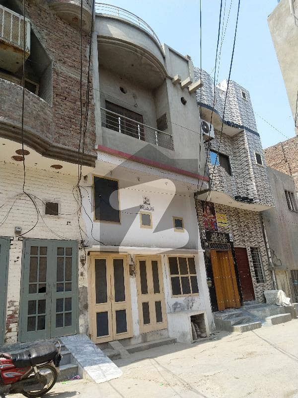 افغان آباد 2 افغان آباد فیصل آباد میں 4 کمروں کا 3 مرلہ مکان 60 لاکھ میں برائے فروخت۔