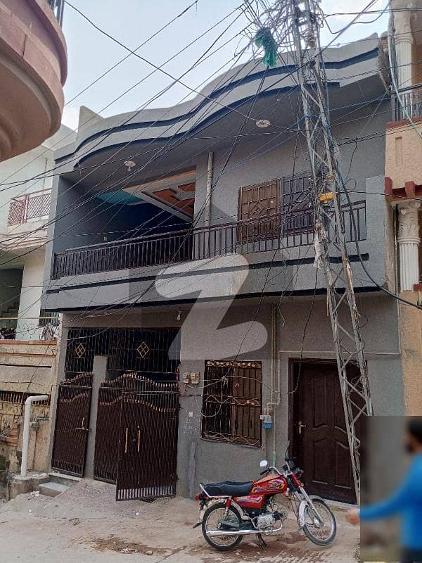 شاہ خالد کالونی راولپنڈی میں 4 کمروں کا 5 مرلہ مکان 1.2 کروڑ میں برائے فروخت۔