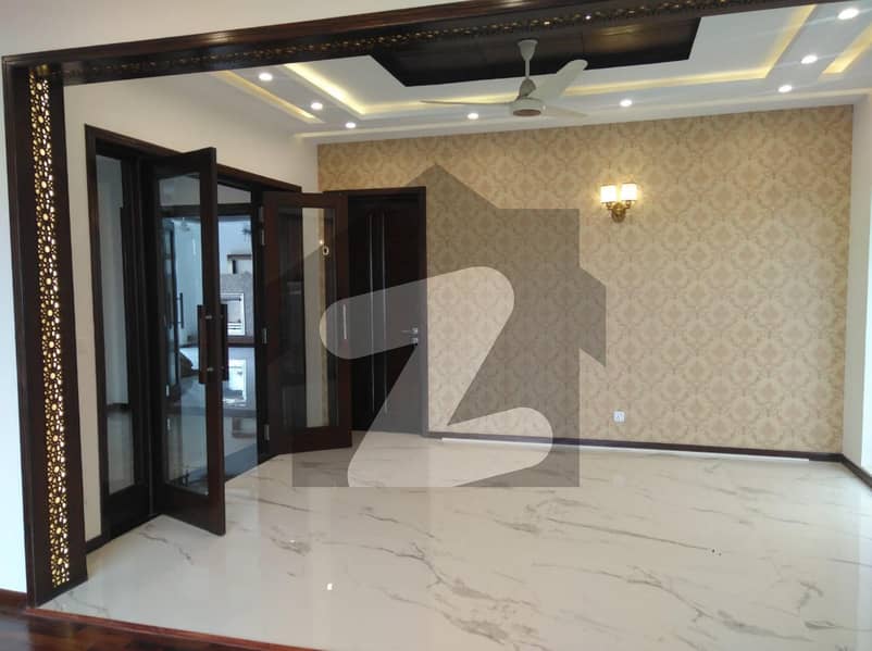 Perfect 1 Kanal House In DHA Phase 4 - Block FF For rent