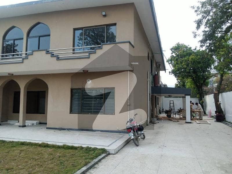 4 Bed House Is Available For Rent In F7