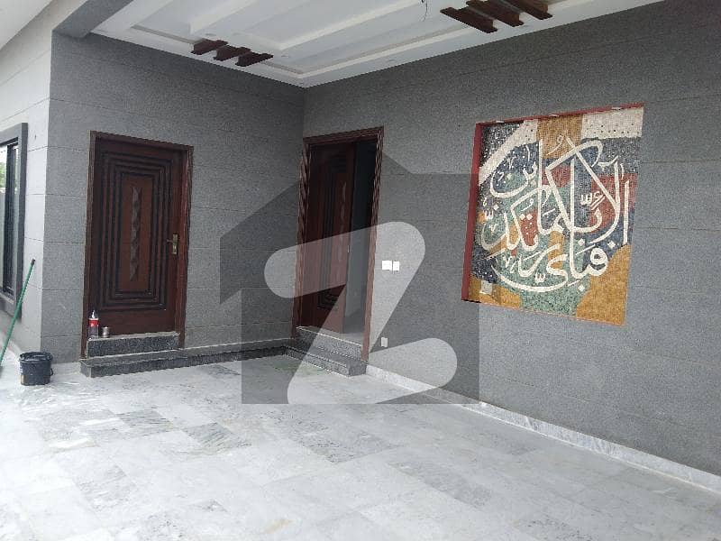 آئی ای پی انجنیئرز ٹاؤن ۔ سیکٹر اے آئی ای پی انجینئرز ٹاؤن لاہور میں 6 کمروں کا 8 مرلہ مکان 2.3 کروڑ میں برائے فروخت۔