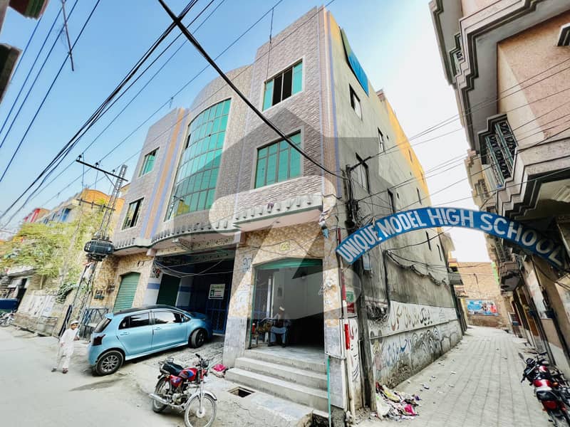ڈلا زیک روڈ پشاور میں 10 مرلہ عمارت 6 کروڑ میں برائے فروخت۔