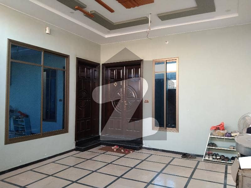 ادرذ احمدپور شرقیہ میں 3 کمروں کا 9 مرلہ مکان 99 لاکھ میں برائے فروخت۔