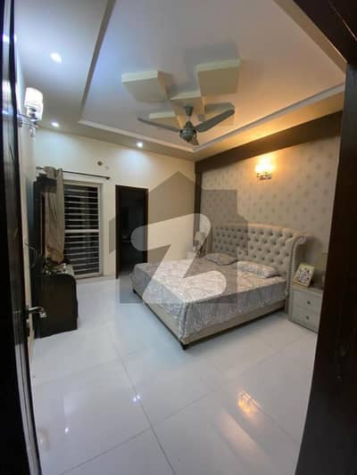 جوبلی ٹاؤن لاہور میں 2 کمروں کا 3 مرلہ فلیٹ 25 ہزار میں کرایہ پر دستیاب ہے۔