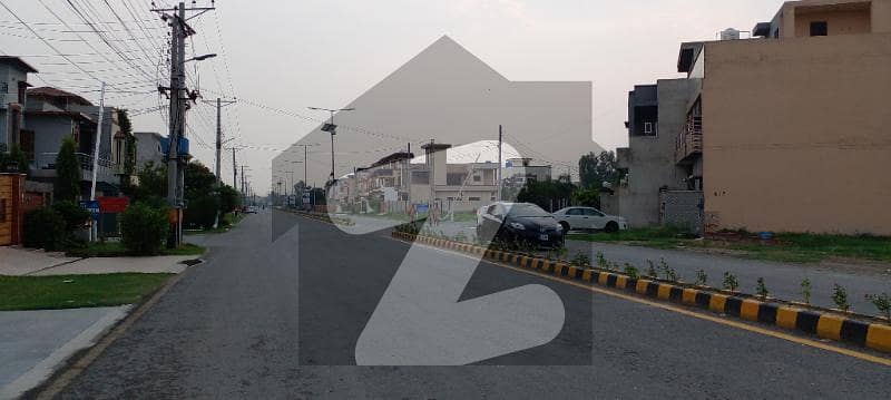 10 Marla Facing Park All Dues Clear Plot For Sale In D Block Central Park Housing Scheme Lahore