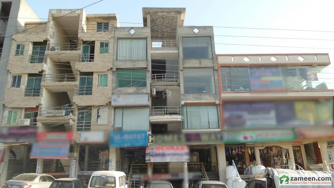Flat For Sale In Plaza