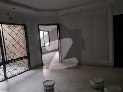 90 Marla Old Residential House In Plot Condition Available For Sale In Heart Of Lahore