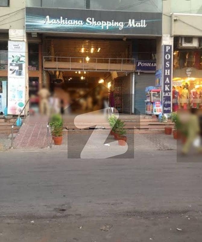 کلفٹن ۔ بلاک 8 کلفٹن کراچی میں 0.49 مرلہ دکان 3.5 کروڑ میں برائے فروخت۔