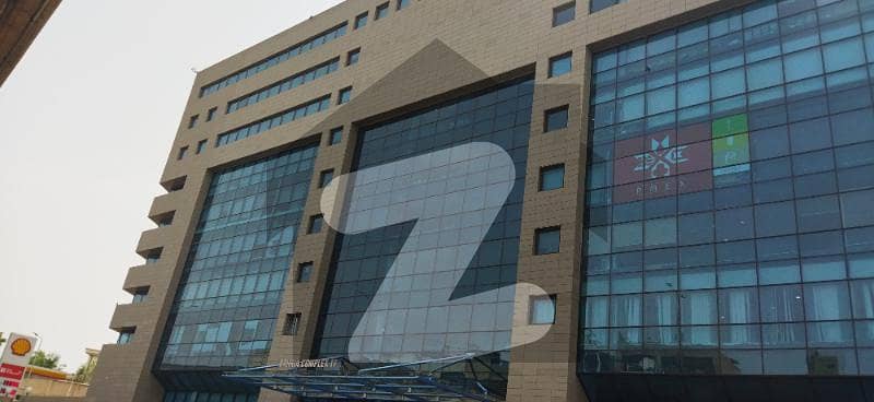 کلفٹن کراچی میں 2.22 کنال دفتر 32 لاکھ میں کرایہ پر دستیاب ہے۔