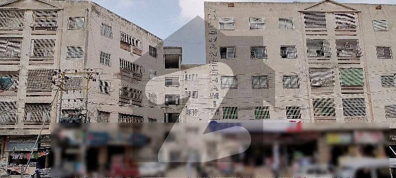 گلشنِ شمیم گلبرگ ٹاؤن کراچی میں 2 کمروں کا 4 مرلہ فلیٹ 70 لاکھ میں برائے فروخت۔