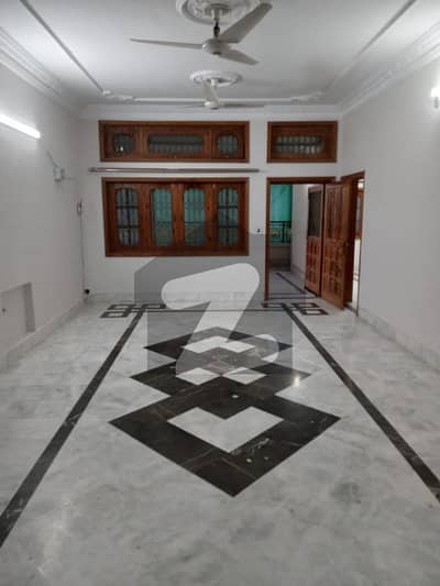 جناح آباد ایبٹ آباد میں 4 کمروں کا 1 کنال بالائی پورشن 46 ہزار میں کرایہ پر دستیاب ہے۔