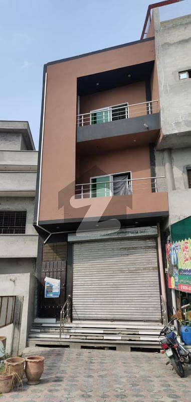 FLAT Available for Rent near to UMT college road