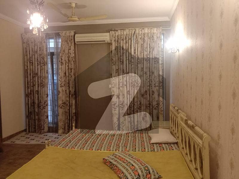 One Fully Furnished Bedroom Near Lums Lower Portion 1 Kanal House