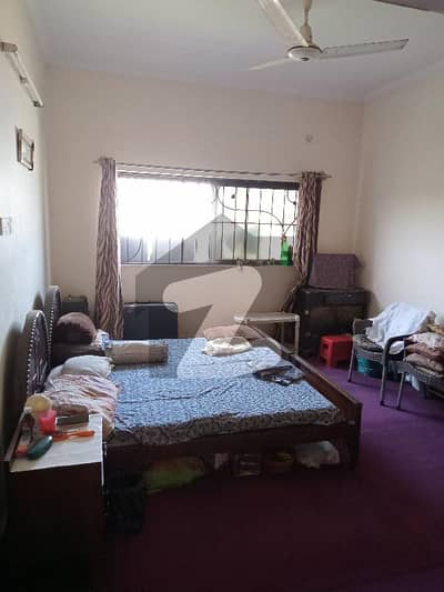 Paying Guest Room Attached Bath Furnished For Working Single Person