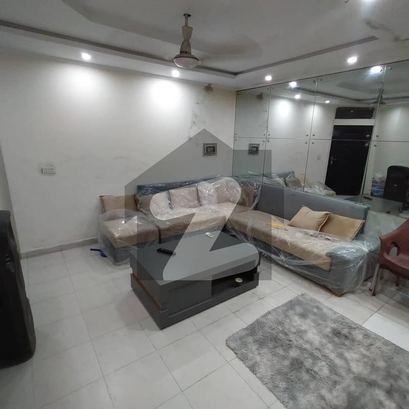 Good Prime Location 800 Square Feet Flat For rent In Bahria Town Phase 6