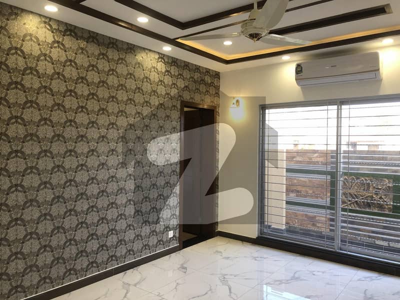 1 Kanal House Is Available For rent In DHA Phase 4 - Block FF