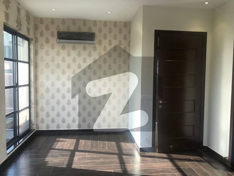 In DHA Phase 6 - Block H 1 Kanal House For rent